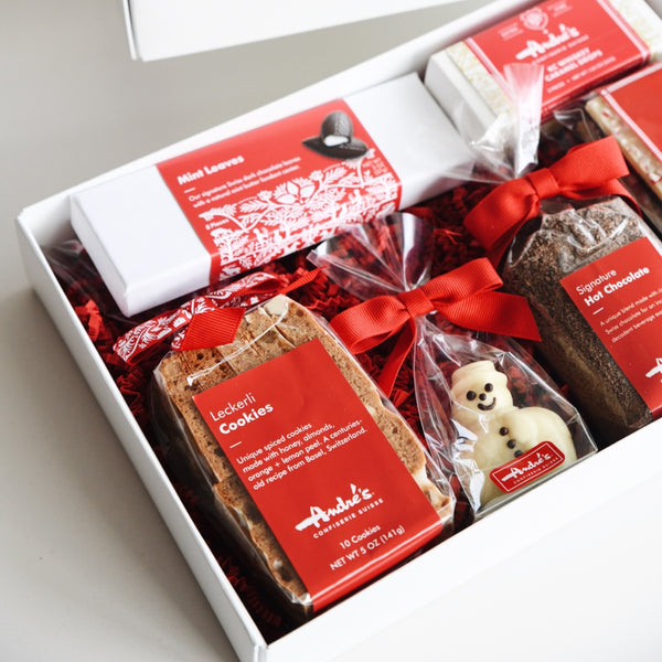 WinterHolidayGiftBox_AnnaPetro